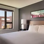Hyatt House Portland / Downtown