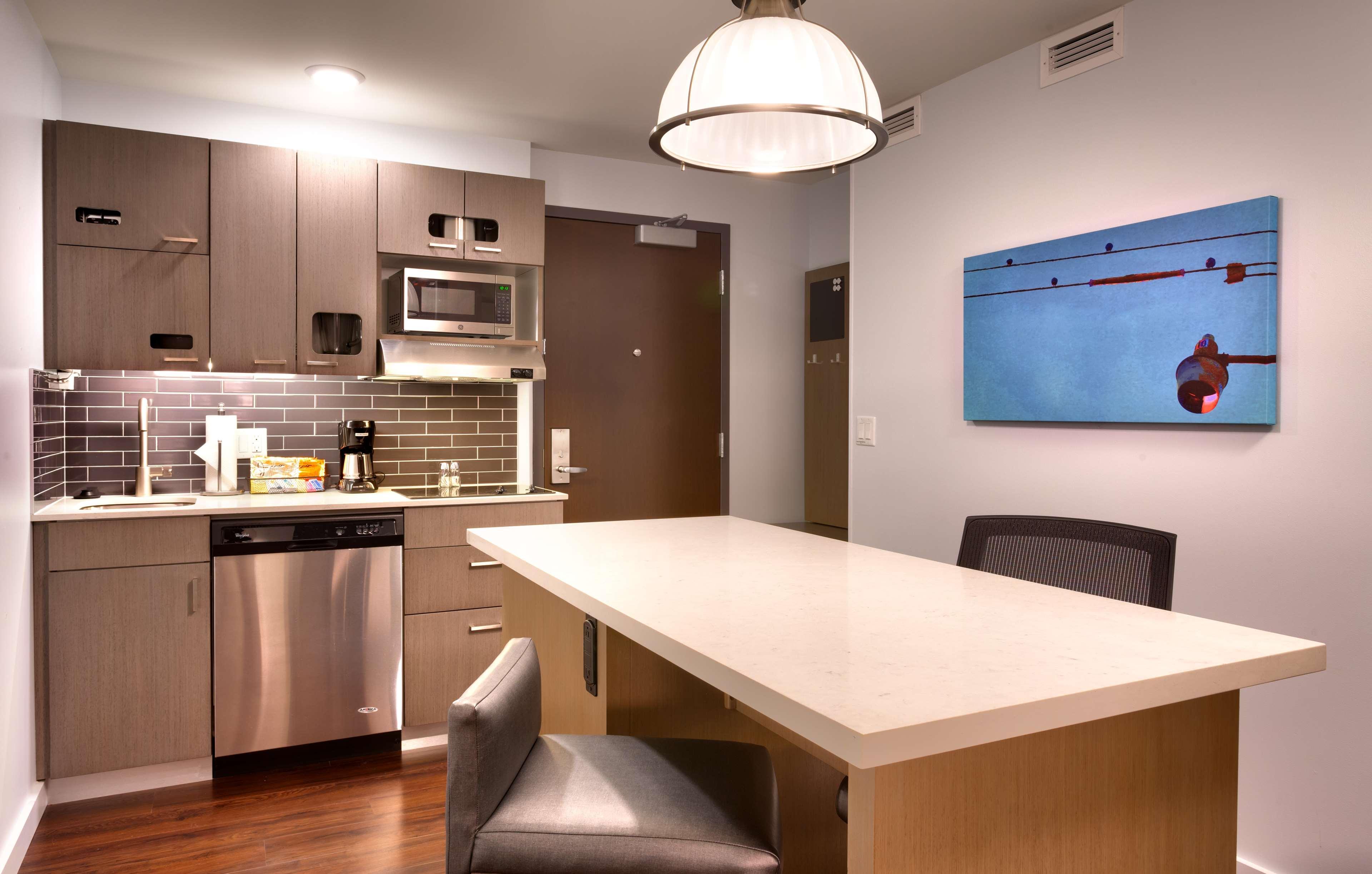Hyatt House / Downtown Hotel Portland
