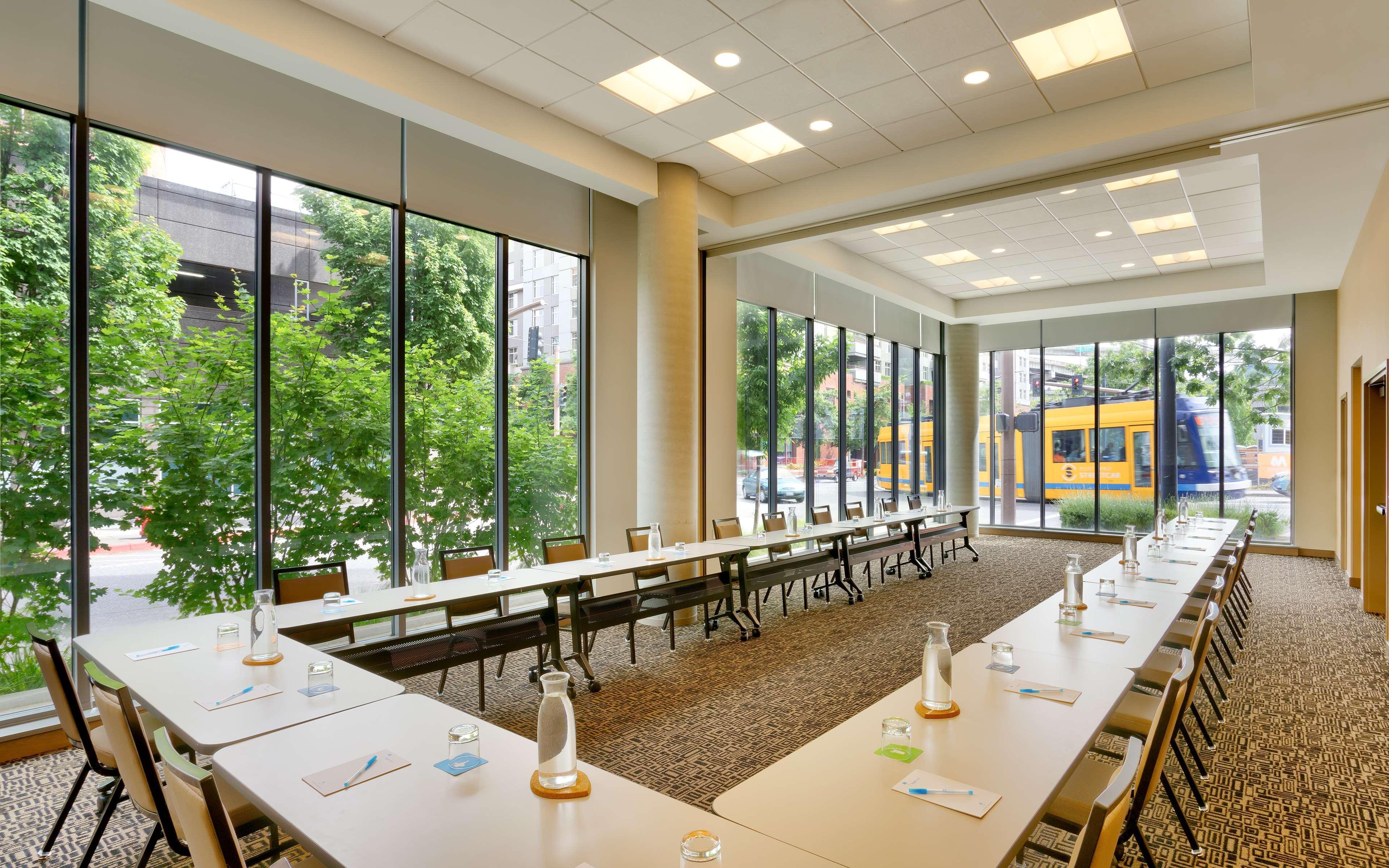Hotel Hyatt House / Downtown 3*