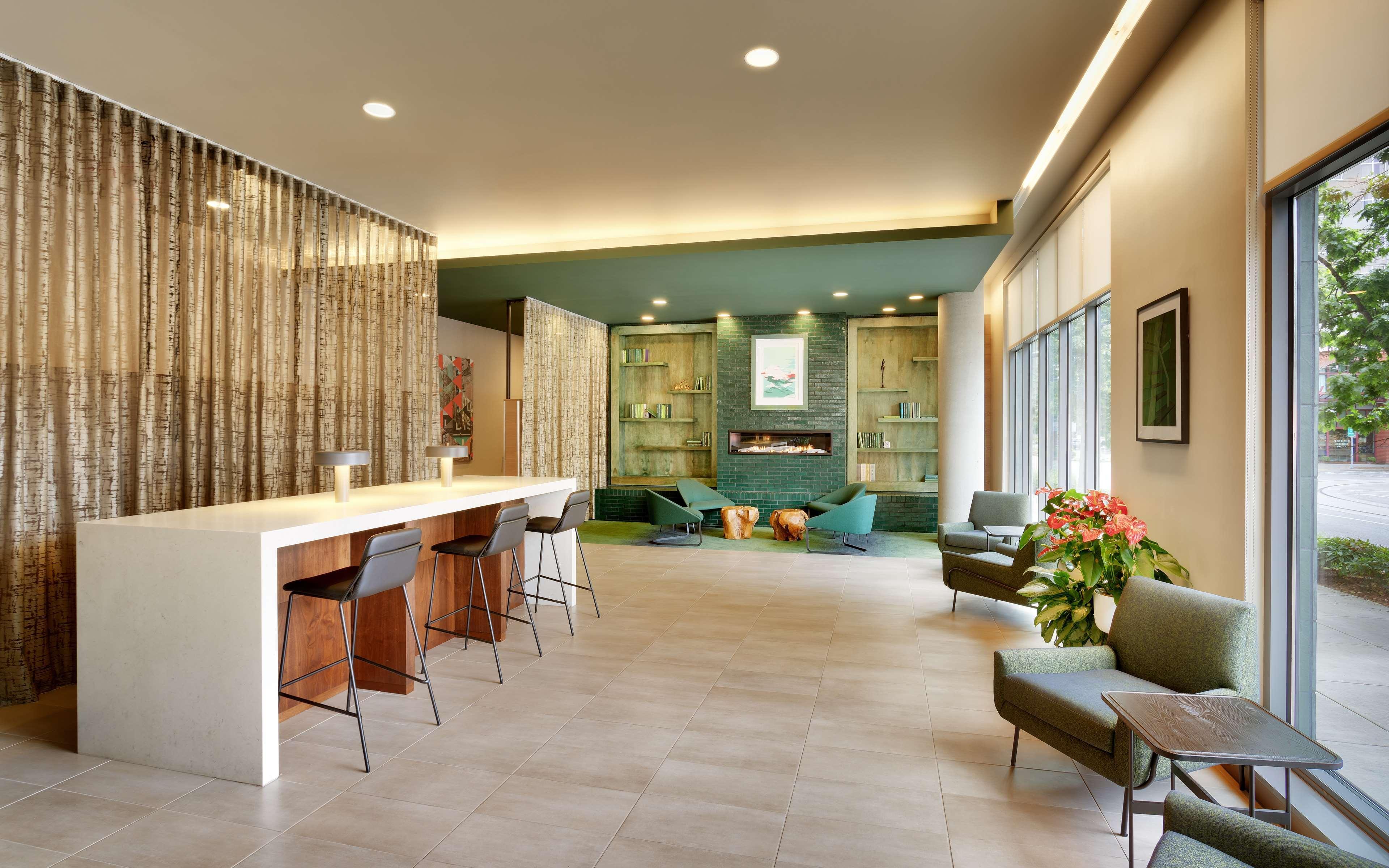 Hyatt House / Downtown 3*