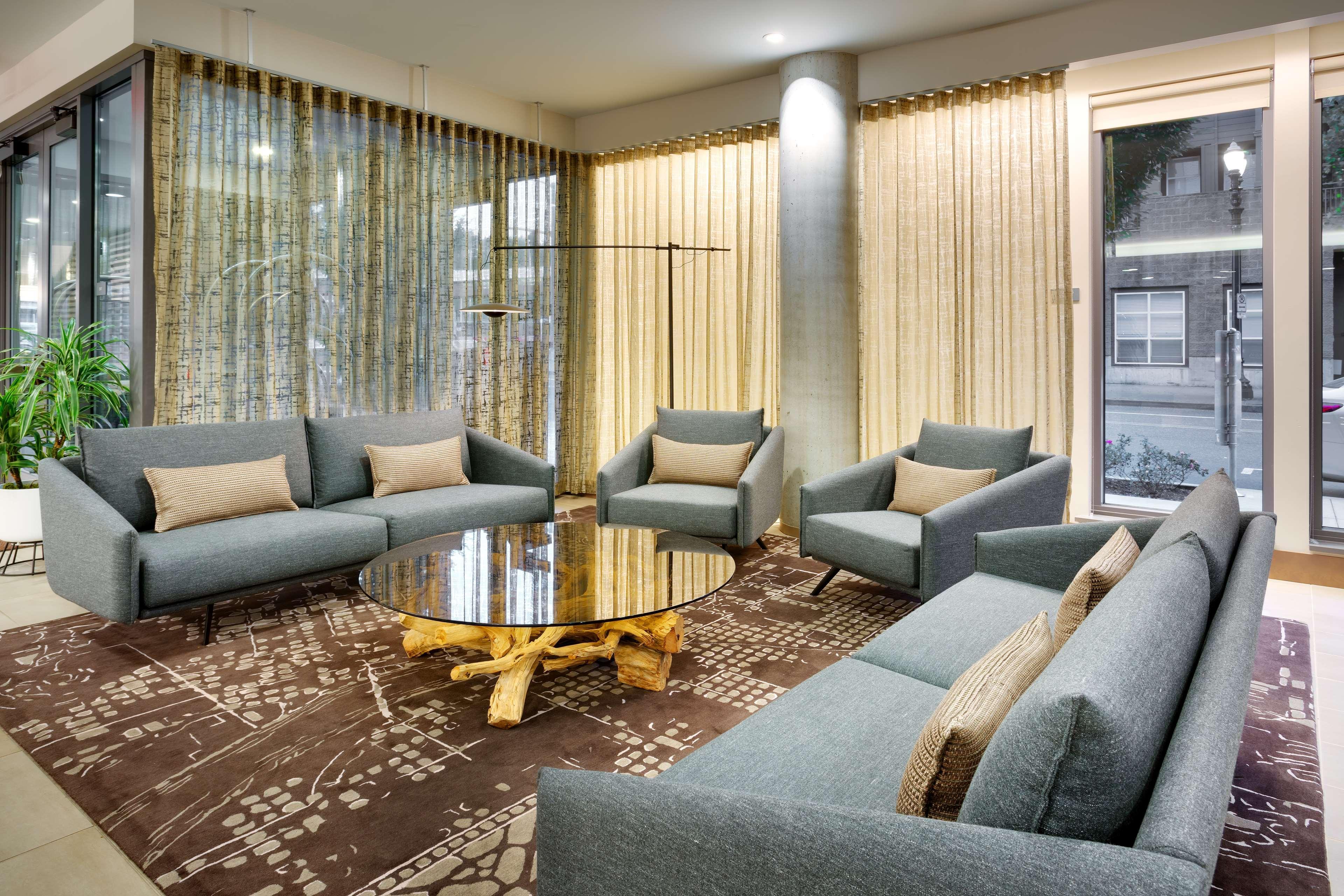 Hyatt House / Downtown 3* Portland