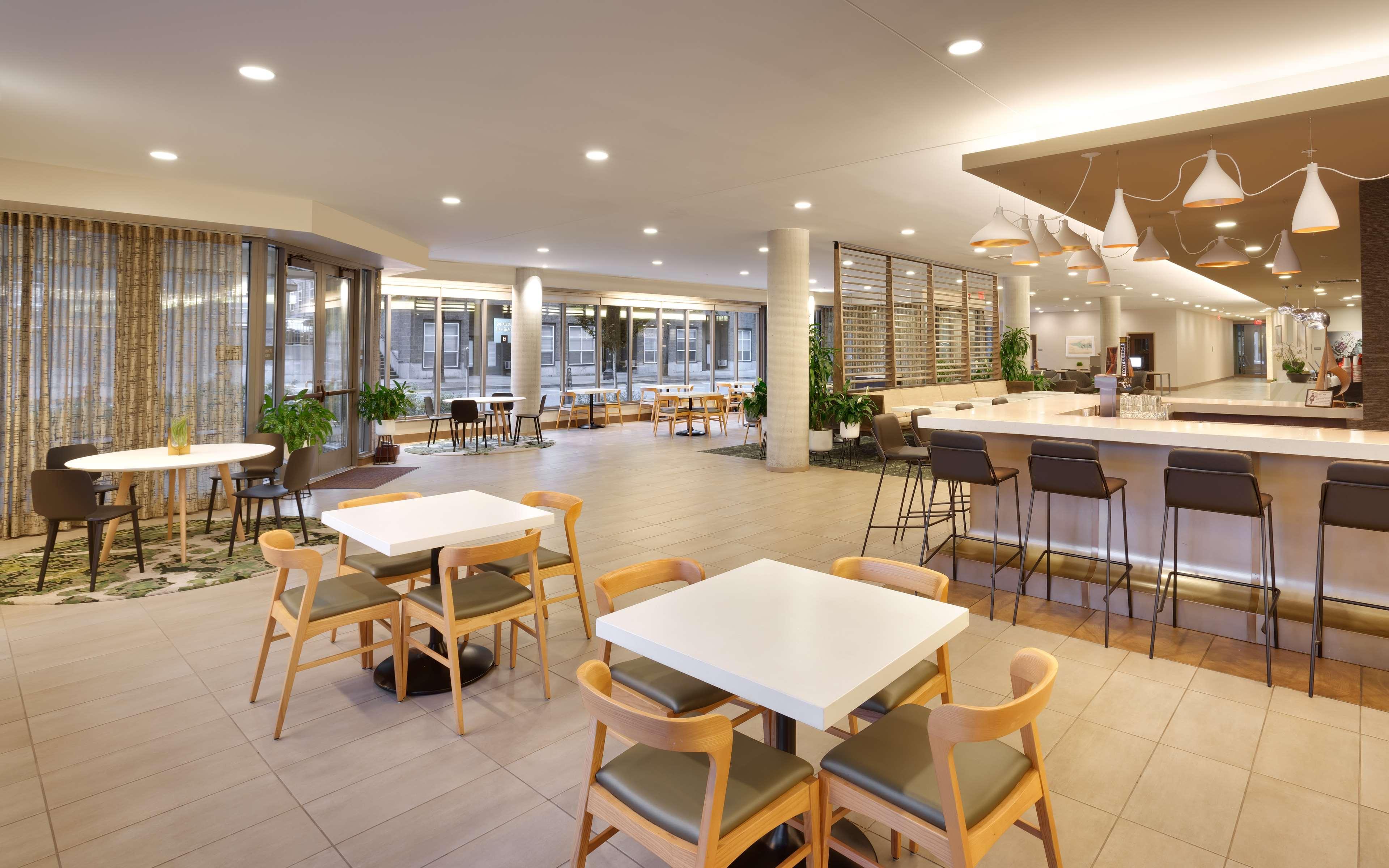 Hyatt House / Downtown 3*