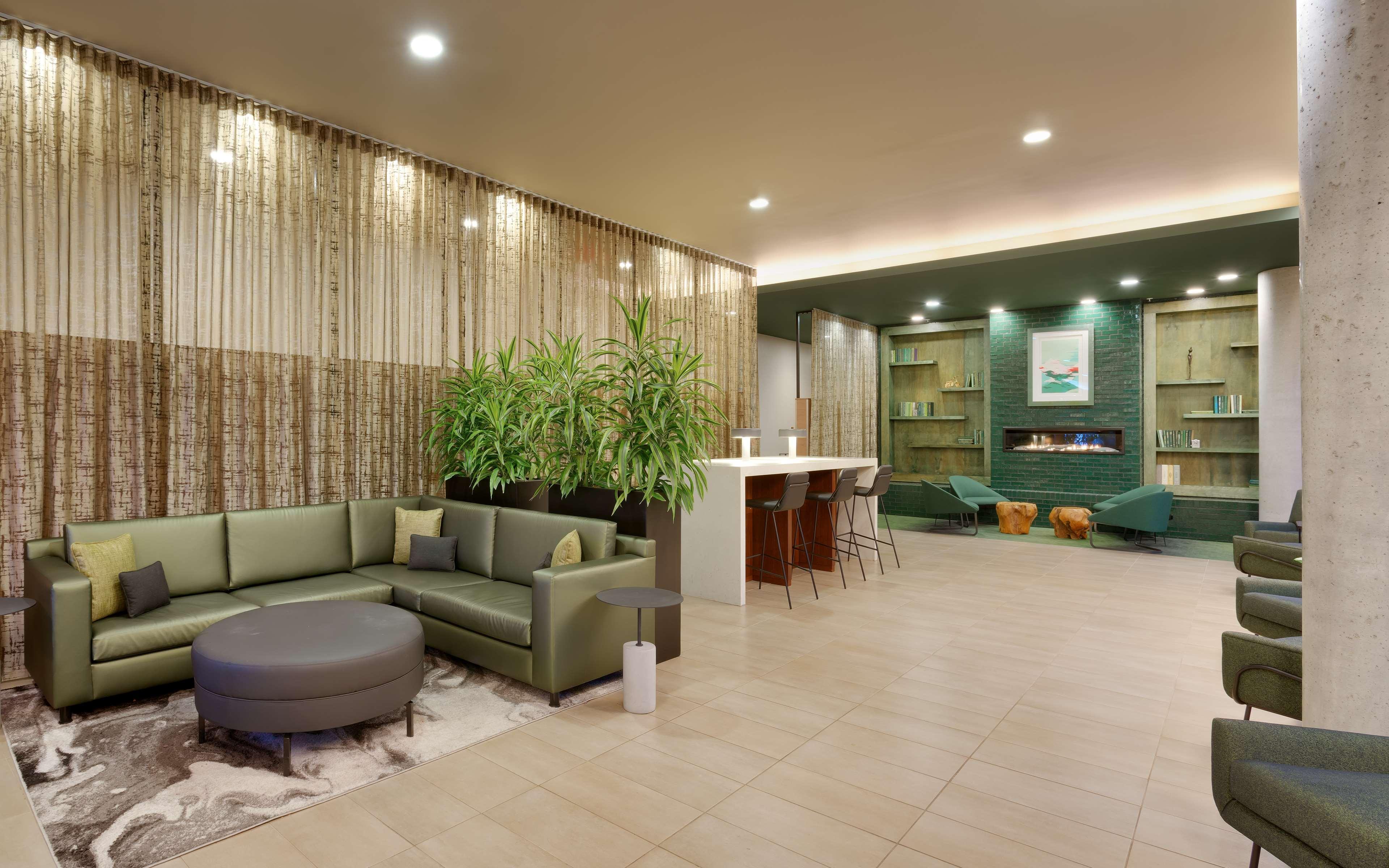 Hyatt House / Downtown 3*