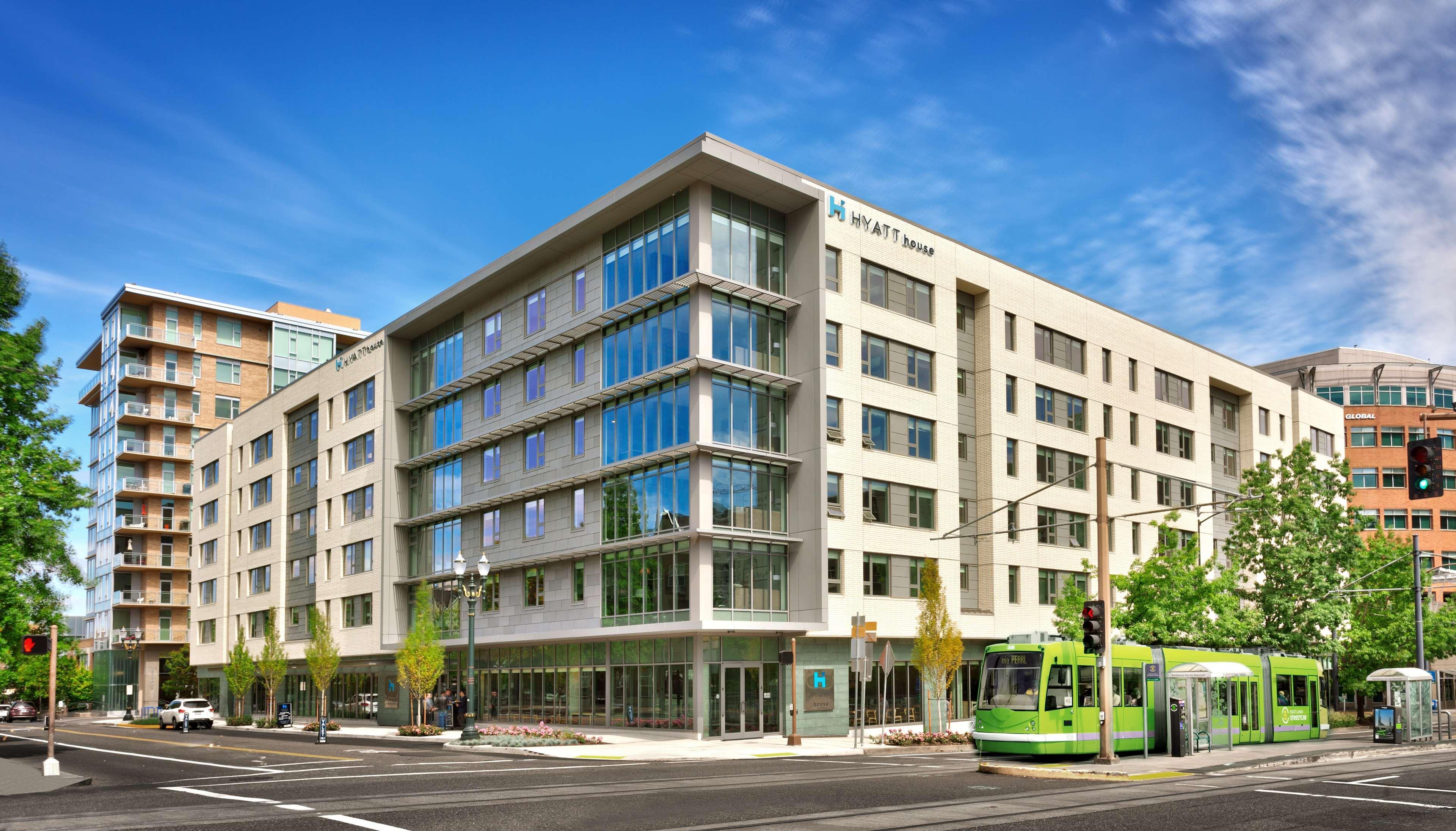 Hotel Hyatt House / Downtown 3*