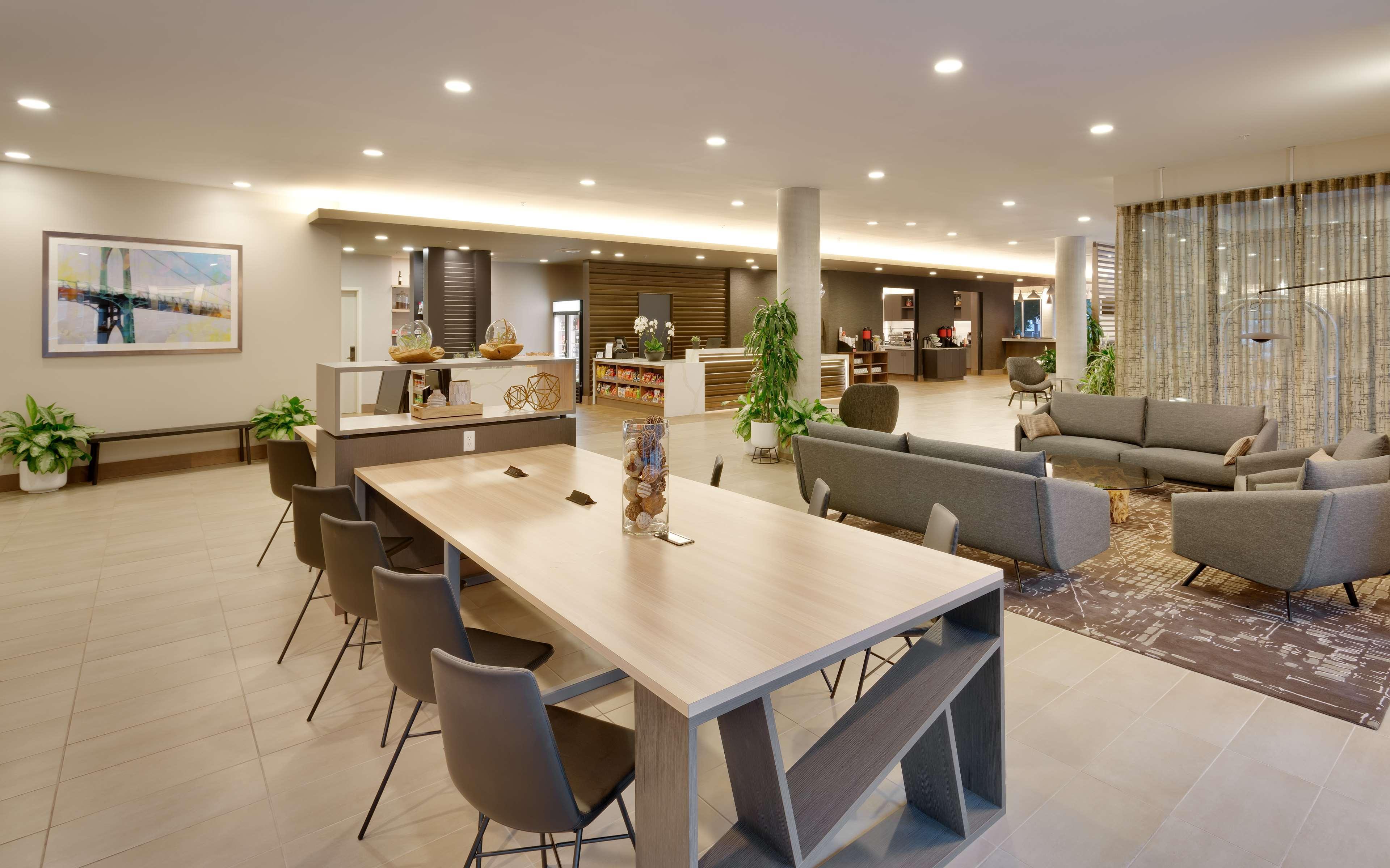 Hotel Hyatt House / Downtown 3*