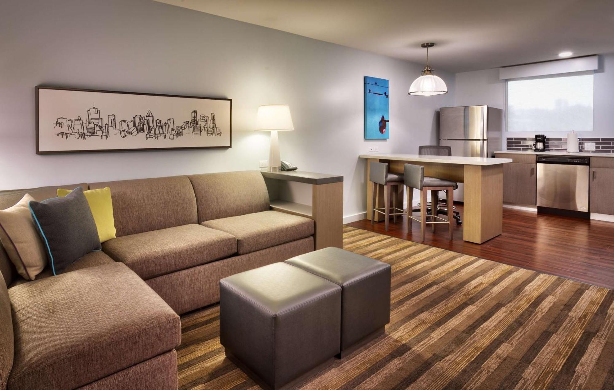 Hyatt House / Downtown Hotel 3*