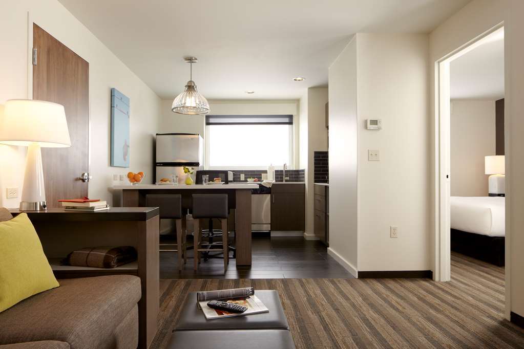 Hyatt House / Downtown Hotel