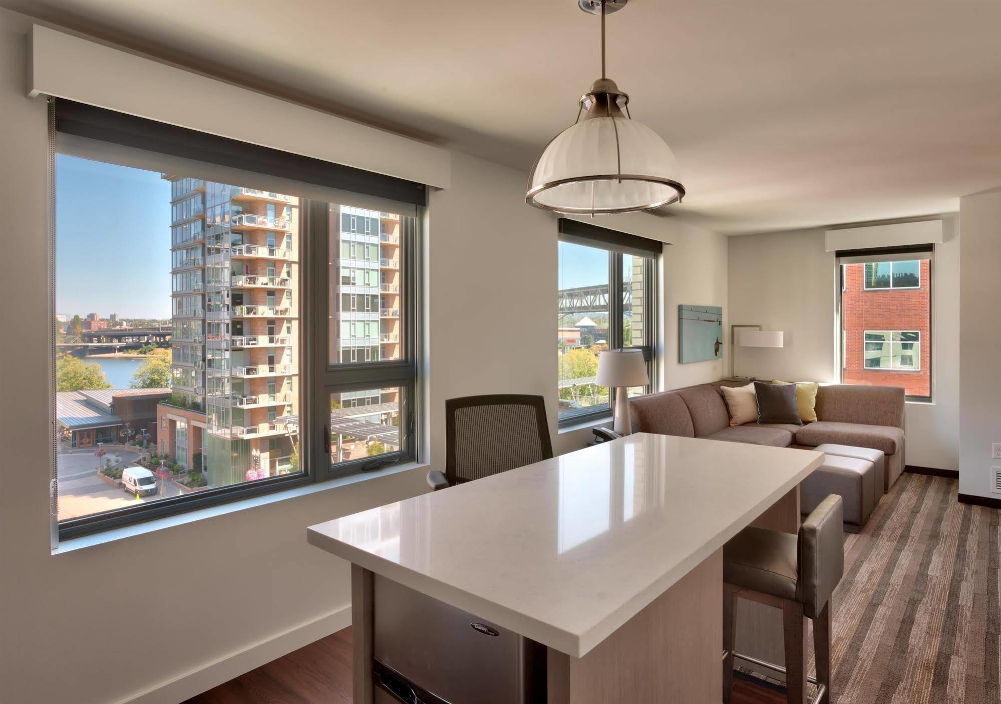 Hotel Hyatt House / Downtown 3*