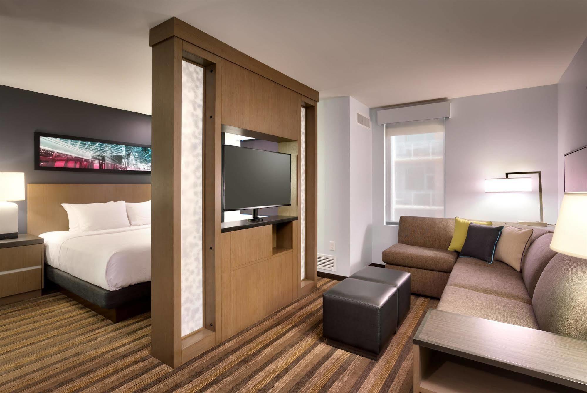 Hyatt House / Downtown 3* Portland